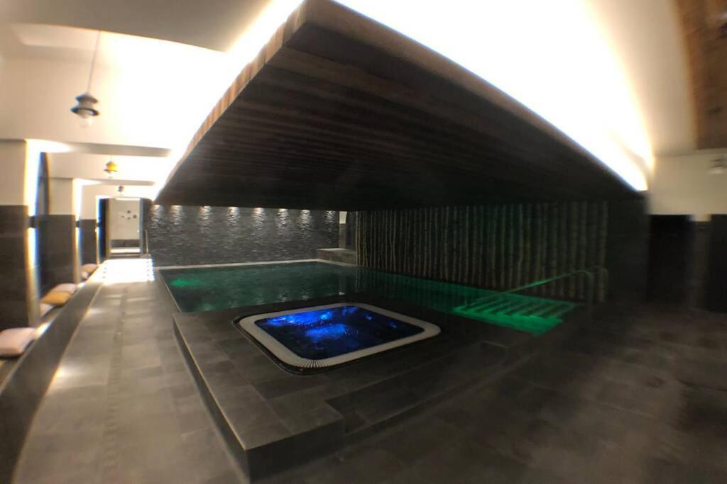 Chic Appart 6 Pers Dans Residence Luxueuse "La Cordee" Wellness Gym Piscine Ouvert Et Teletravail Chamonix Luaran gambar