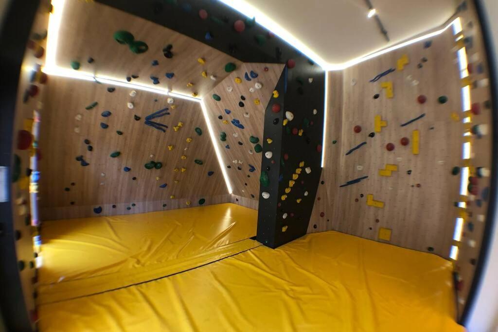 Chic Appart 6 Pers Dans Residence Luxueuse "La Cordee" Wellness Gym Piscine Ouvert Et Teletravail Chamonix Luaran gambar
